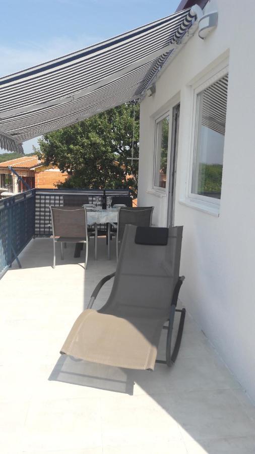 Apartmani Niessner Malinska Exterior photo